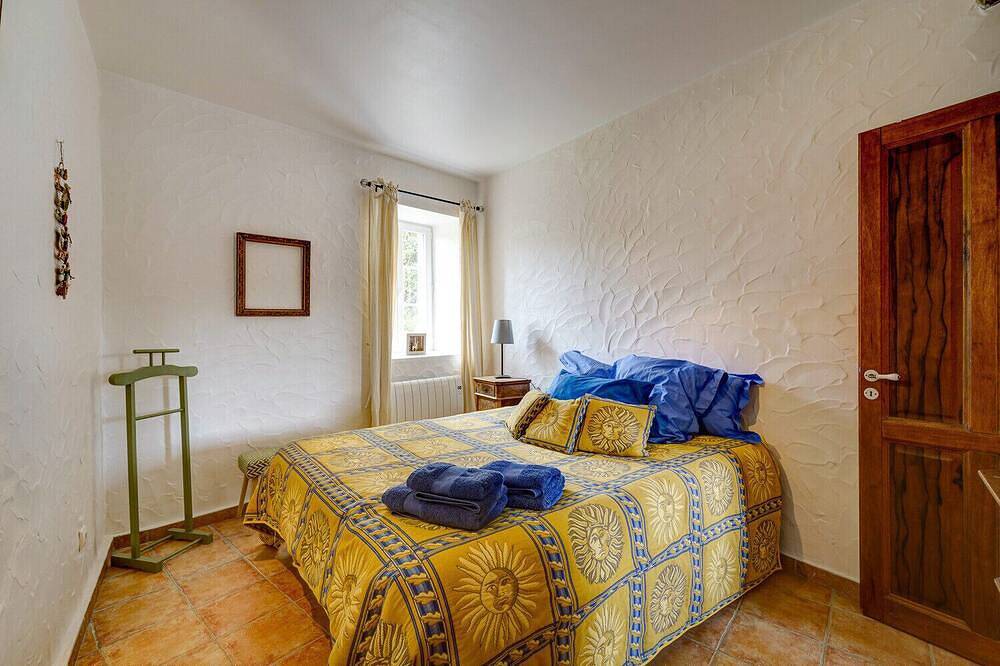 Ganze Wohnung, Mas Provence Gardoise (Uzès)- Schwimmbad 12-6 m - 3,5 Hektar Natur in Tresques, Nimes und Umgebung