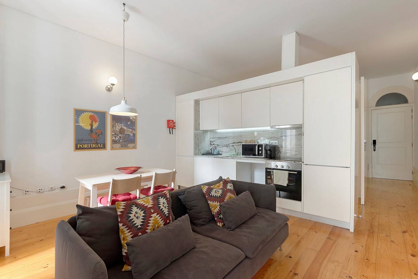 Casa de vacaciones 'Breiner House Porto' con balcón, wifi y aire acondicionado in Cedofeita, Oporto