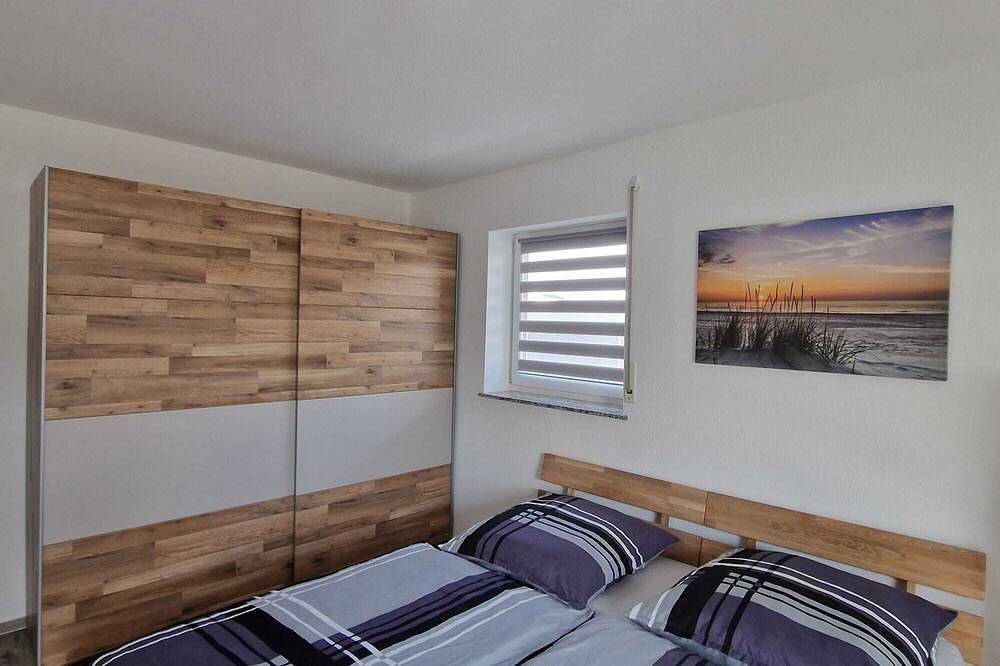 Ganze Wohnung, Gemütliches, neues Appartement mit Küche und Bad (Nr. 1) - Frei Parken in Euskirchen, Rheinland