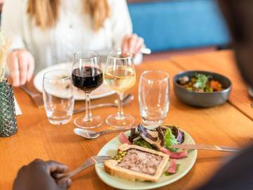 Hôtel pour 2 personnes, avec terrasse à Oullins