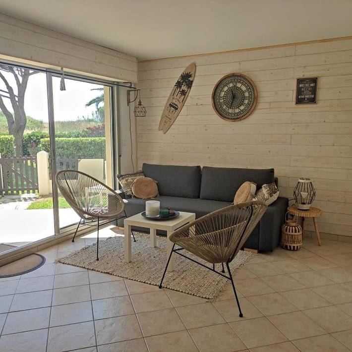 Appartement de vacances pour 4 personnes, avec jardin ainsi que piscine et vue, animaux acceptés