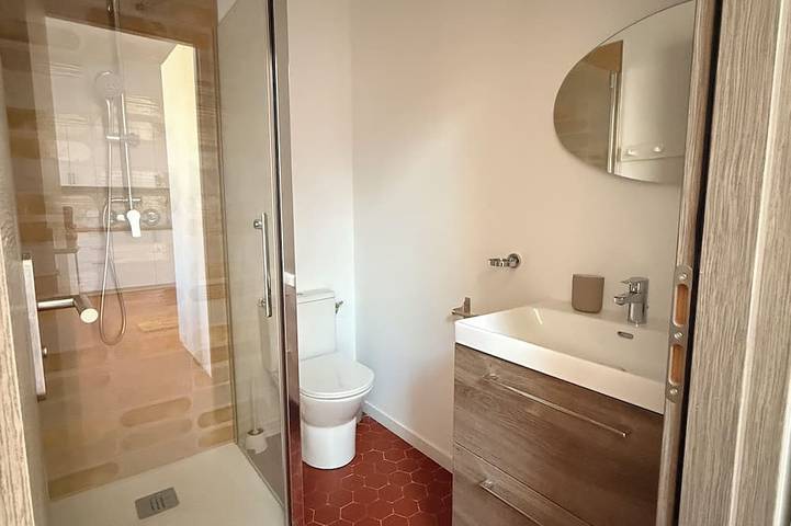 Apartamento entero, Joli t2 (Marius) in Aubagne, Costa mediterránea (Francia)