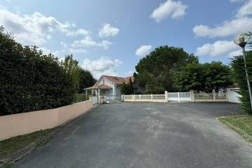 Villa pour 12 personnes, avec terrasse et jardin, animaux acceptés à Gujan-Mestras