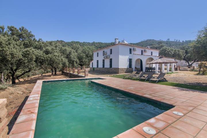 Casa de vacaciones para 13 personas, con Jardín en Sierra de Aracena