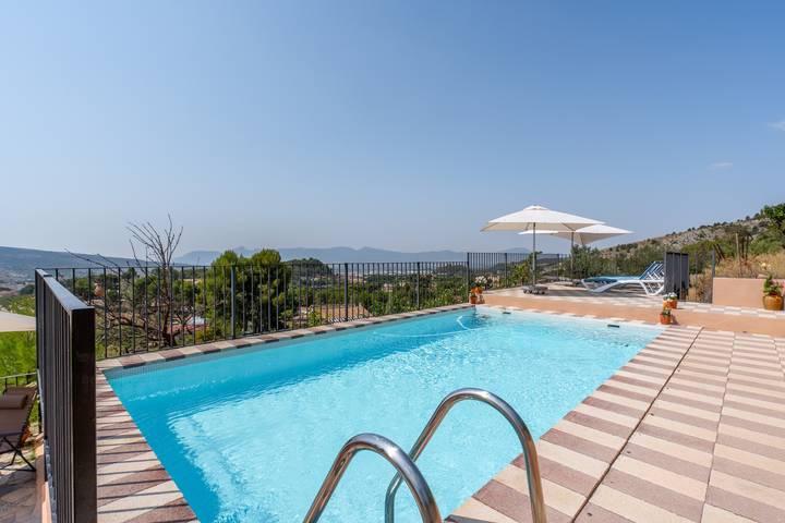 Chalet para 8 personas, con Balcón y Jardín