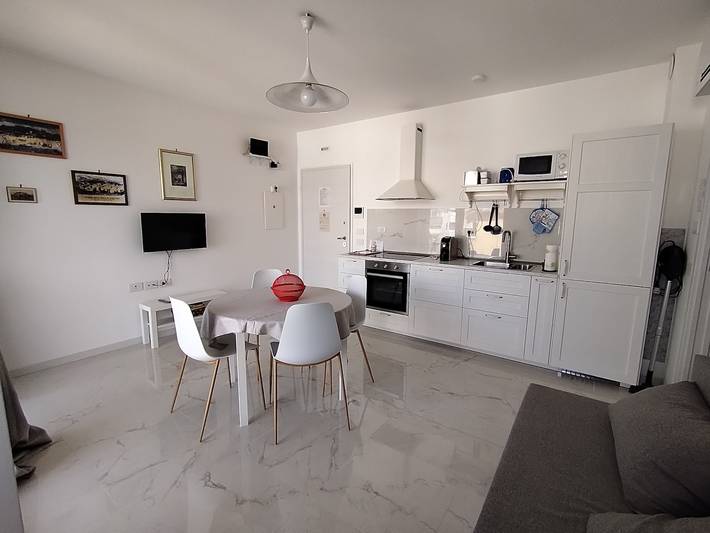 Maison de vacances 'Sun Max - Proche de la mer' avec vue mer, Wi-Fi et climatisation in San Benedetto del Tronto, Riviera delle Palme