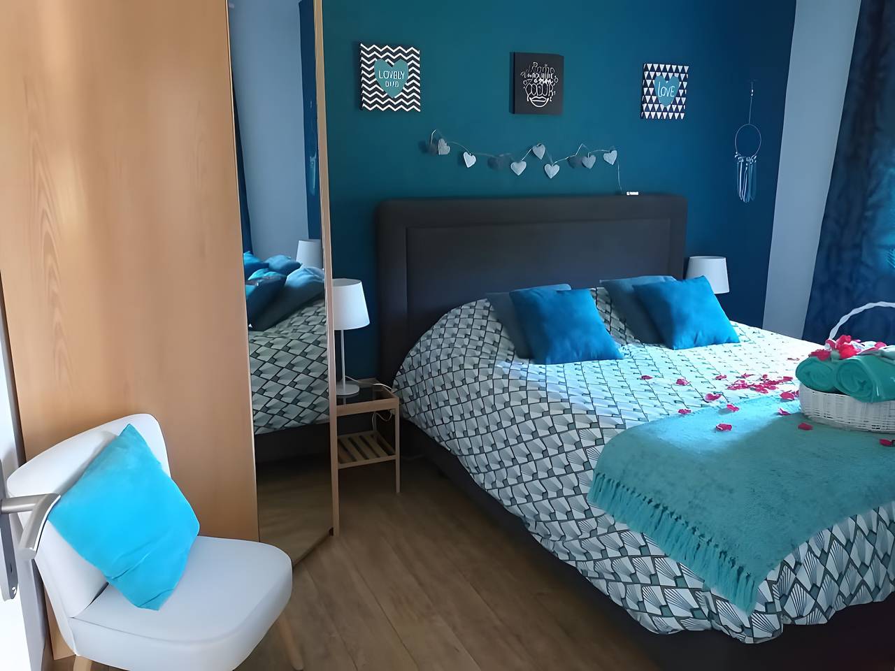 Gastenkamer 'Balnéo Spa Cœur À Cœur' met privézwembad, Wi-Fi en airconditioning, foto 7