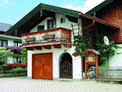 Ferienwohnung für 3 Personen, mit Balkon und Terrasse sowie Garten