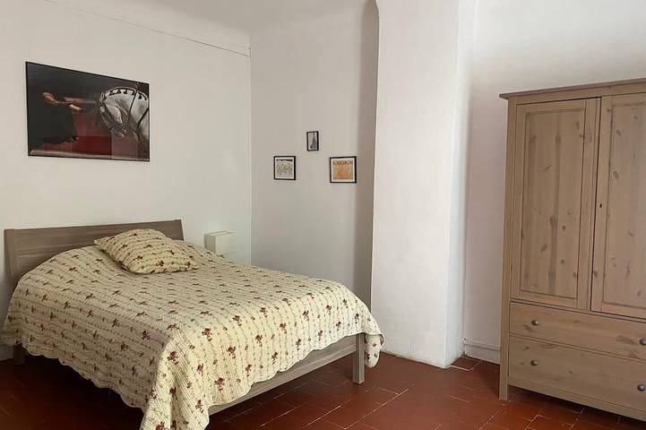 Gîte pour 8 personnes, avec jardin et terrasse, animaux acceptés à Saintes-Maries-de-la-Mer - 3