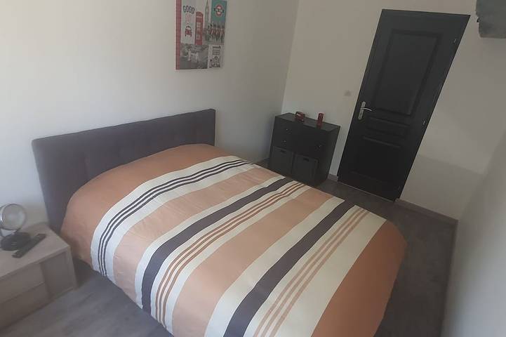 Location de vacances pour 8 personnes, avec jardin et terrasse à Précey - 2