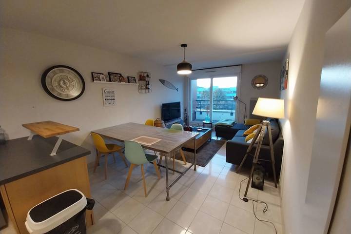Apartamento entero, Apartamento de vacaciones para 4 personas con balcón in Vannes, Côte des Mégalithes