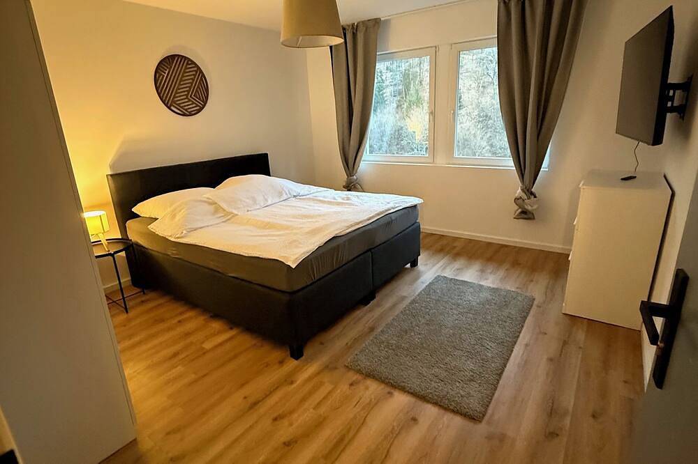 Ganze Wohnung, Wohlfühlen in Engelskirchen – neu renoviert & zentral in Engelskirchen, Oberbergischer Kreis