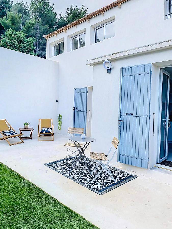 Appartement entier, Le Romarin Bas de villa T2 avec jardin et parking au pied de la Forêt in La Penne-sur-Huveaune, Côte méditerranéenne (France)