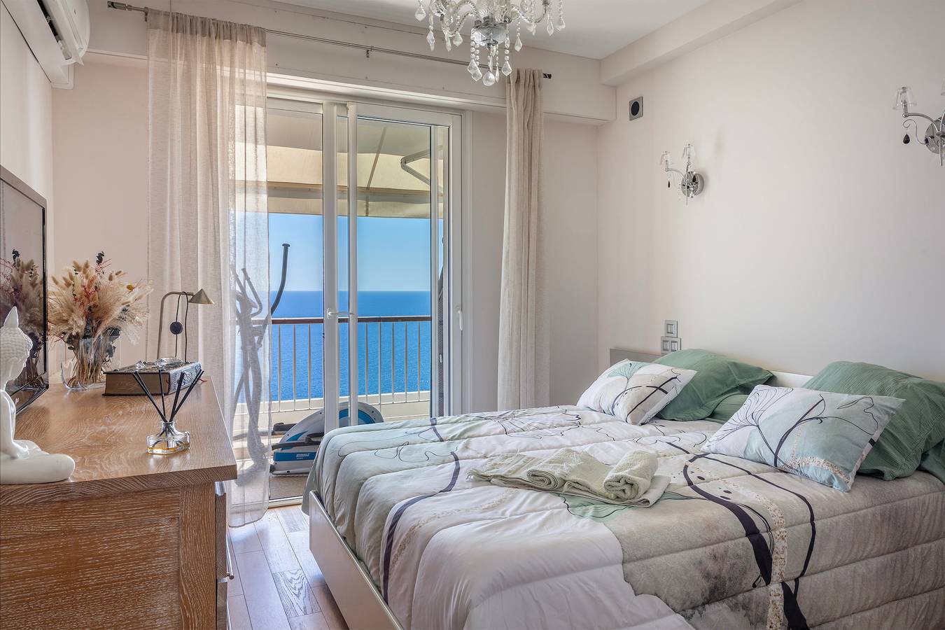 Appartement entier, Le Nid de Bastia - Bel appt avec balcon et vue mer in Ville-di-Pietrabugno, Cap Corse