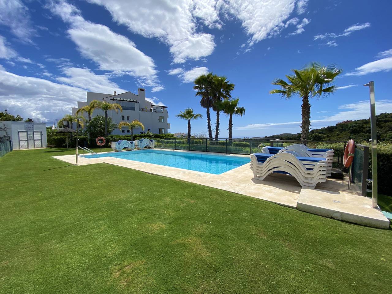 Appartement entier, Appartement de vacances pour 6 personnes avec jardin in Urbanizacion Las Jacarandas, Ojén