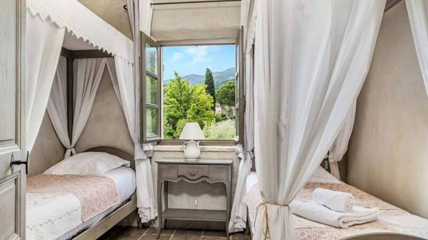 Gîte pour 5 personnes, avec piscine et jardin, animaux acceptés à Oppède - 3