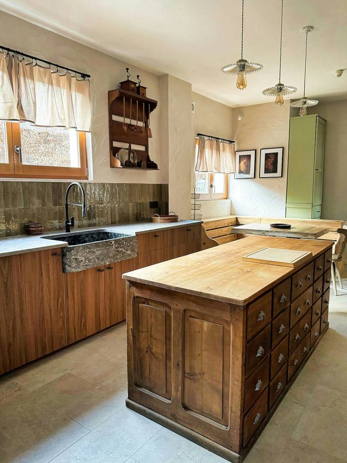 Vakantiehuis voor 22 personen, with sauna and terras as well as tuin - 1