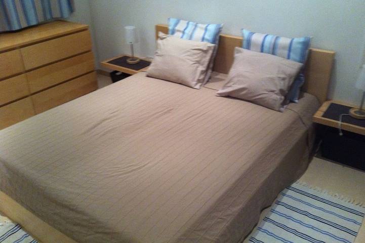 Gîte pour 4 personnes, avec jardin et balcon, animaux acceptés dans Carystos - 2