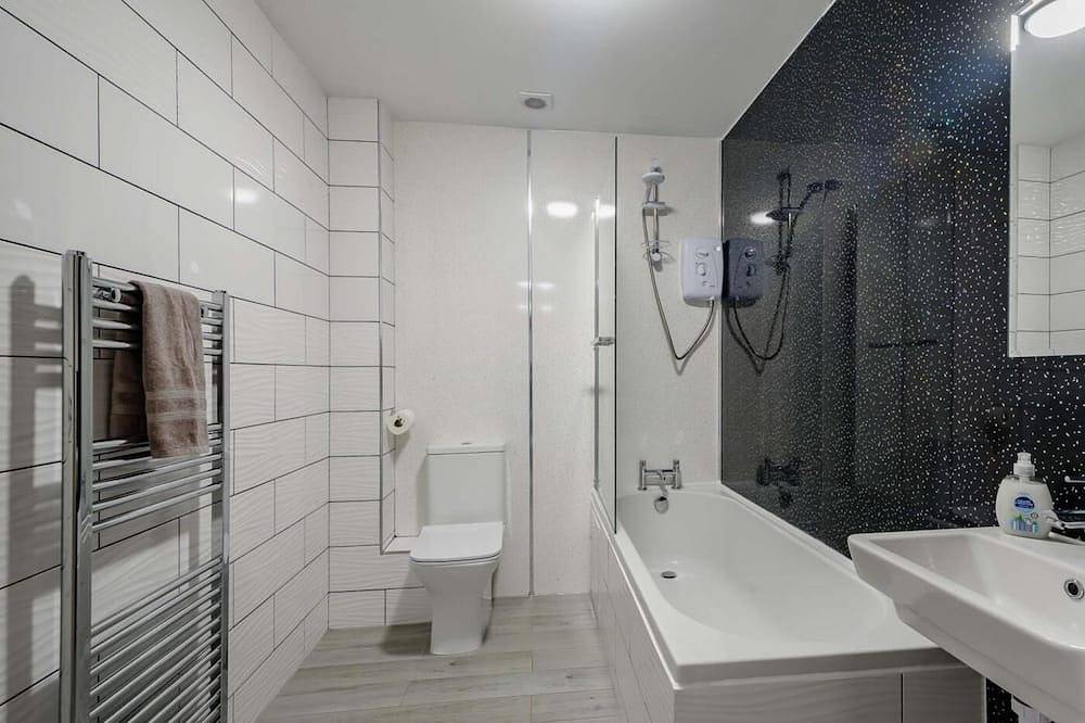 3 Bed in Alexandria in Loch Lomond, West Dunbartonshire