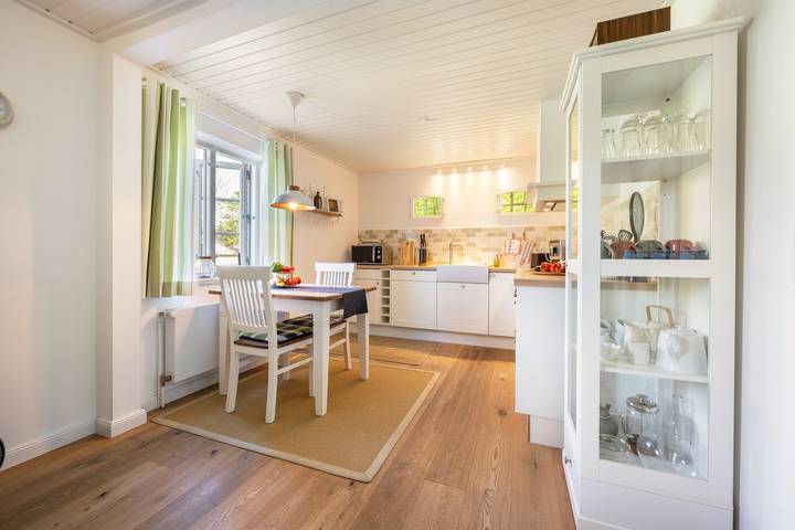Ganze Wohnung, Ferienwohnung 'Kleine Koje' mit Gemeinschaftsgarten und Wi-Fi in Badestelle Schütting, Pellworm