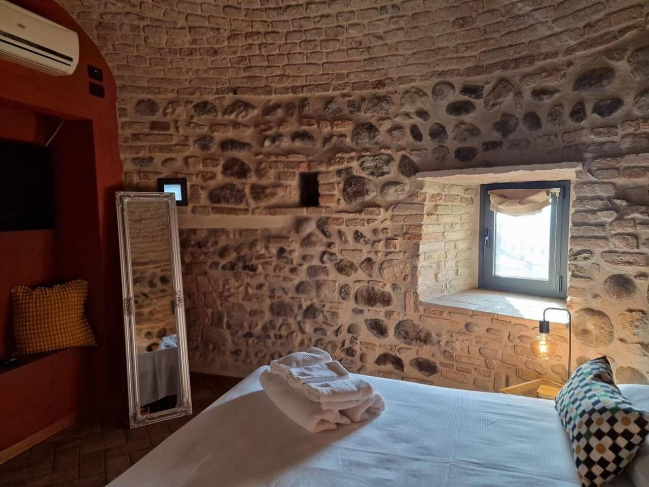 Ganze Wohnung, Ferienwohnung 'Casa Dolca La Torre' mit Seeblick, Wlan und Klimaanlage in Pozzolengo, Gardasee