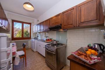 Vacation Rental for 4 Guests in Ghiffa, Lago Maggiore (Piemonte), Picture 4