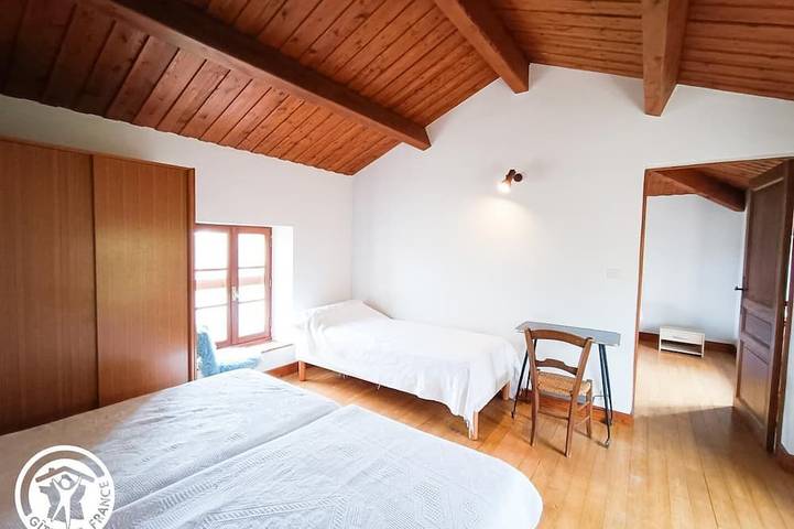 Location de vacances pour 6 personnes, avec jardin à Albas - 4