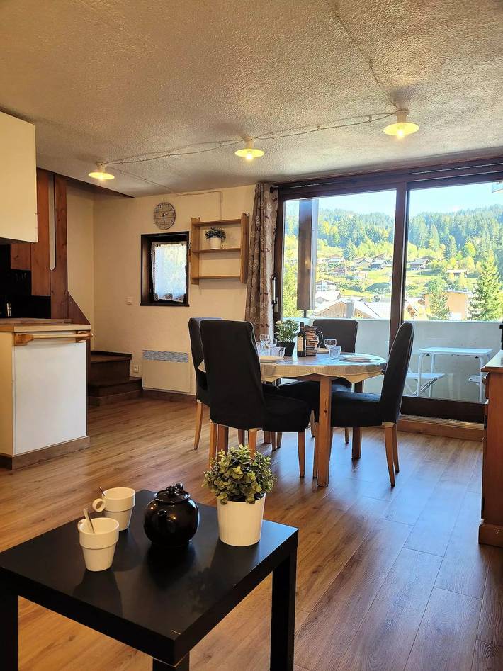 Gîte pour 5 personnes, avec balcon dans Office De Tourisme Des Gets - 4