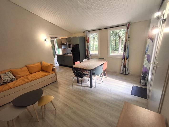 Maison de vacances pour 5 personnes, avec jardin ainsi que terrasse et piscine, animaux acceptés