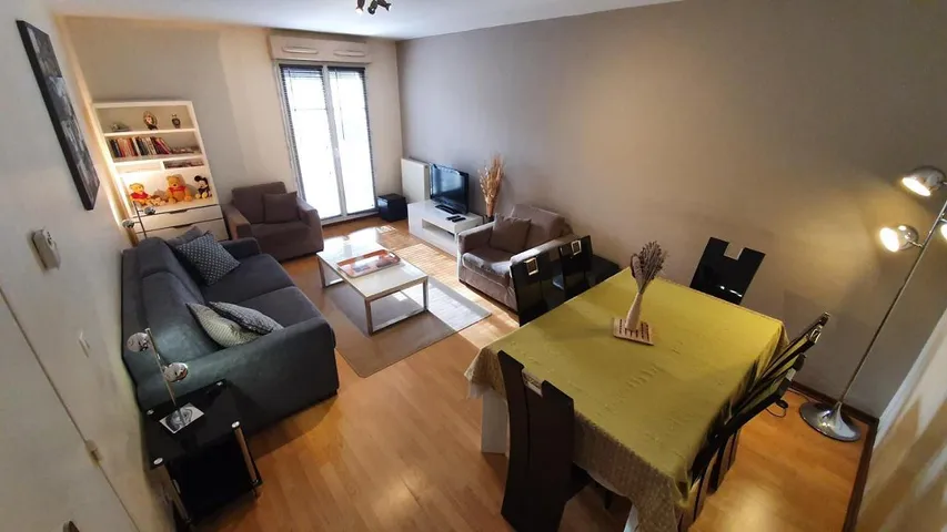 Apartamento de vacaciones para 8 personas, con jardín y vistas - 1