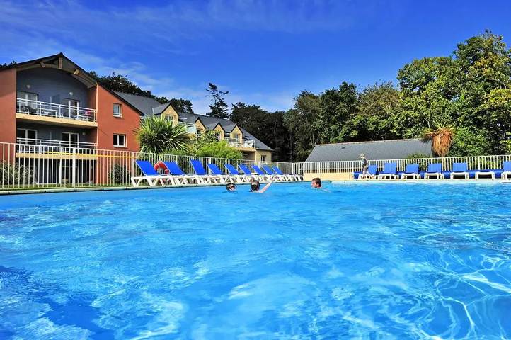 Gîte pour 4 personnes, avec sauna et piscine, animaux acceptés à Carantec - 2