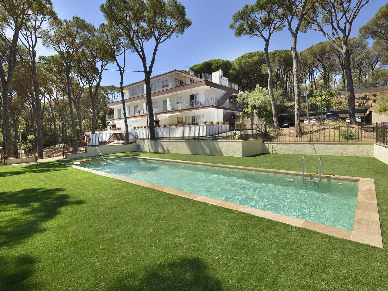 Ganze Wohnung, Calella de Palafrugell: Appartement 2 Chambres avec Piscine Commune, Proche Plages, Terrasse et Wi-Fi in Calella de Palafrugell, Palafrugell