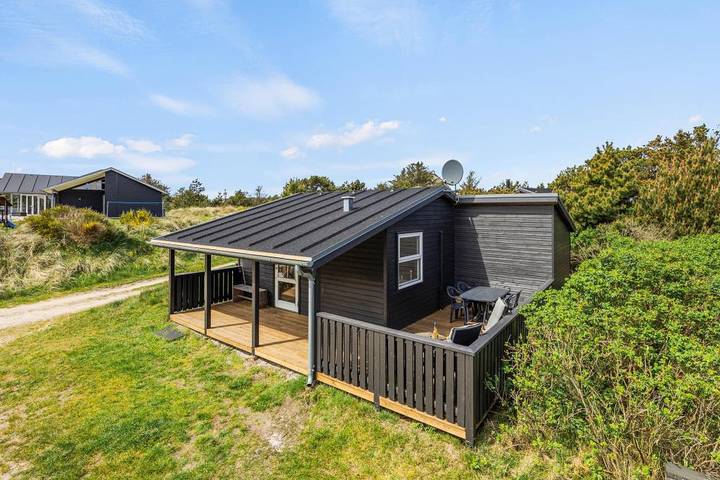 Charming small holiday home for 4 guests in Vejers