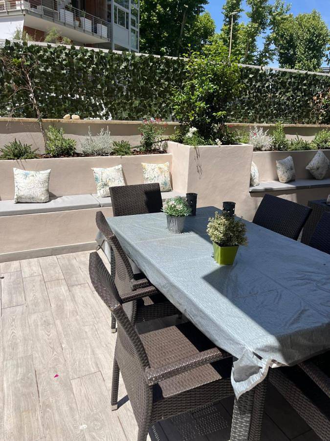 Gîte pour 9 personnes, avec vue et piscine ainsi que bassin pour enfant et jardin, animaux acceptés dans Lido di Ostia - 2