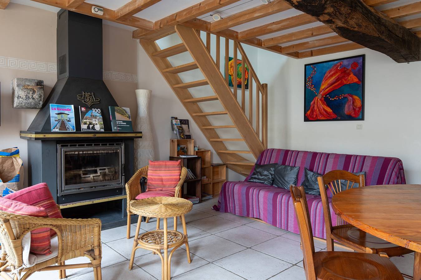 Maison de vacances 'Chai Crann Piorra' avec terrasse privée, jardin partagé et Wi-Fi in Saint-Genès-de-Blaye, Région de Blaye