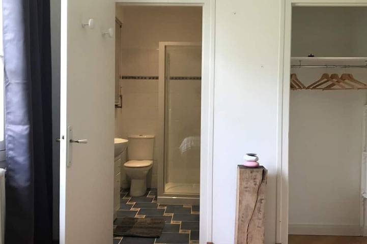Maison de maître  et maisonnette insolite dans la Double in Échourgnac, Périgord Blanc