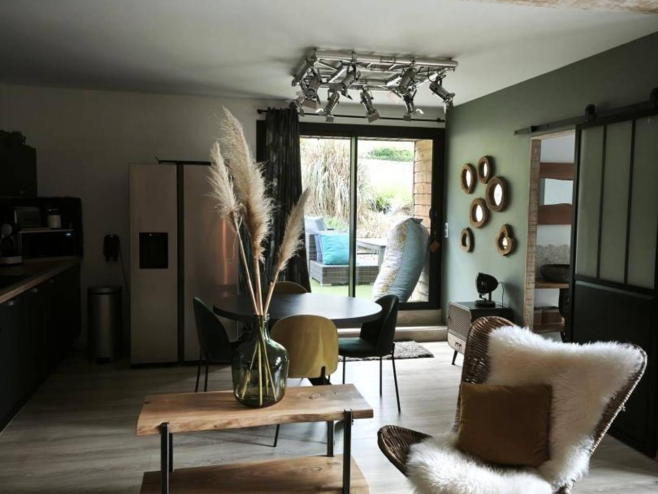 Loft rénové avec piscine privée et spa - Havre de paix en Auvergne in Cognat-Lyonne, Région de Vichy