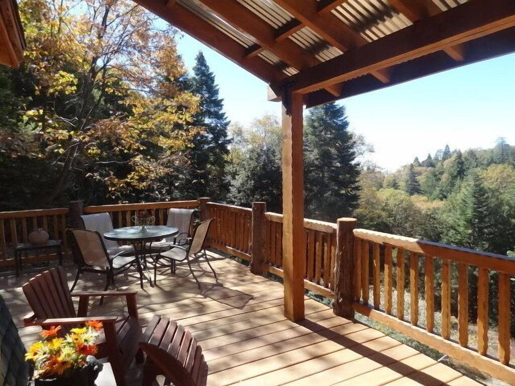 Log Cabin for 4 Guests in Southern California, Palomar Mountain