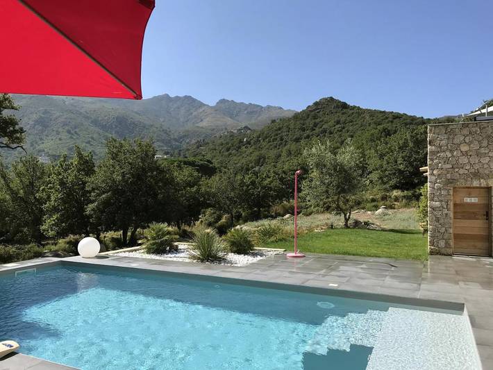 Location de vacances pour 8 personnes, avec vue ainsi que jardin et piscine à Ville-di-Paraso - 3