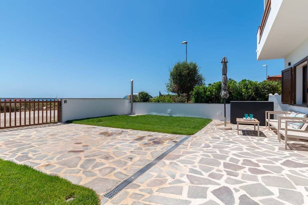 Casa dei Bucanieri-Seaside garden in S'arena Scoada, San Vero Milis