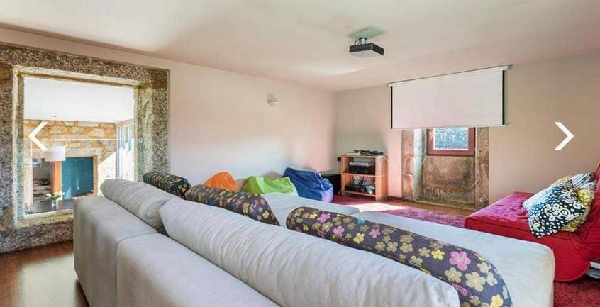 Casa rural para 11 personas, con piscina y jardín en Barcelos