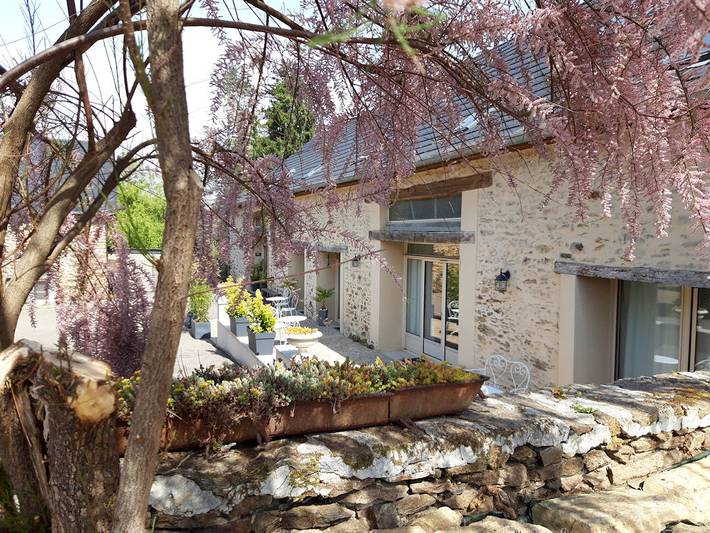 Gîte pour 39 personnes, avec jardin et jacuzzi ainsi que piscine et terrasse, animaux acceptés à Vigeois