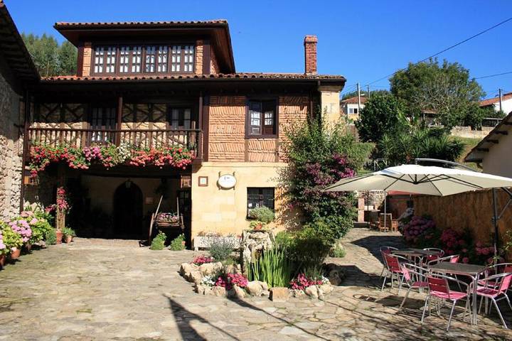 Hotel para 2 personas, con jardín y terraza - 1