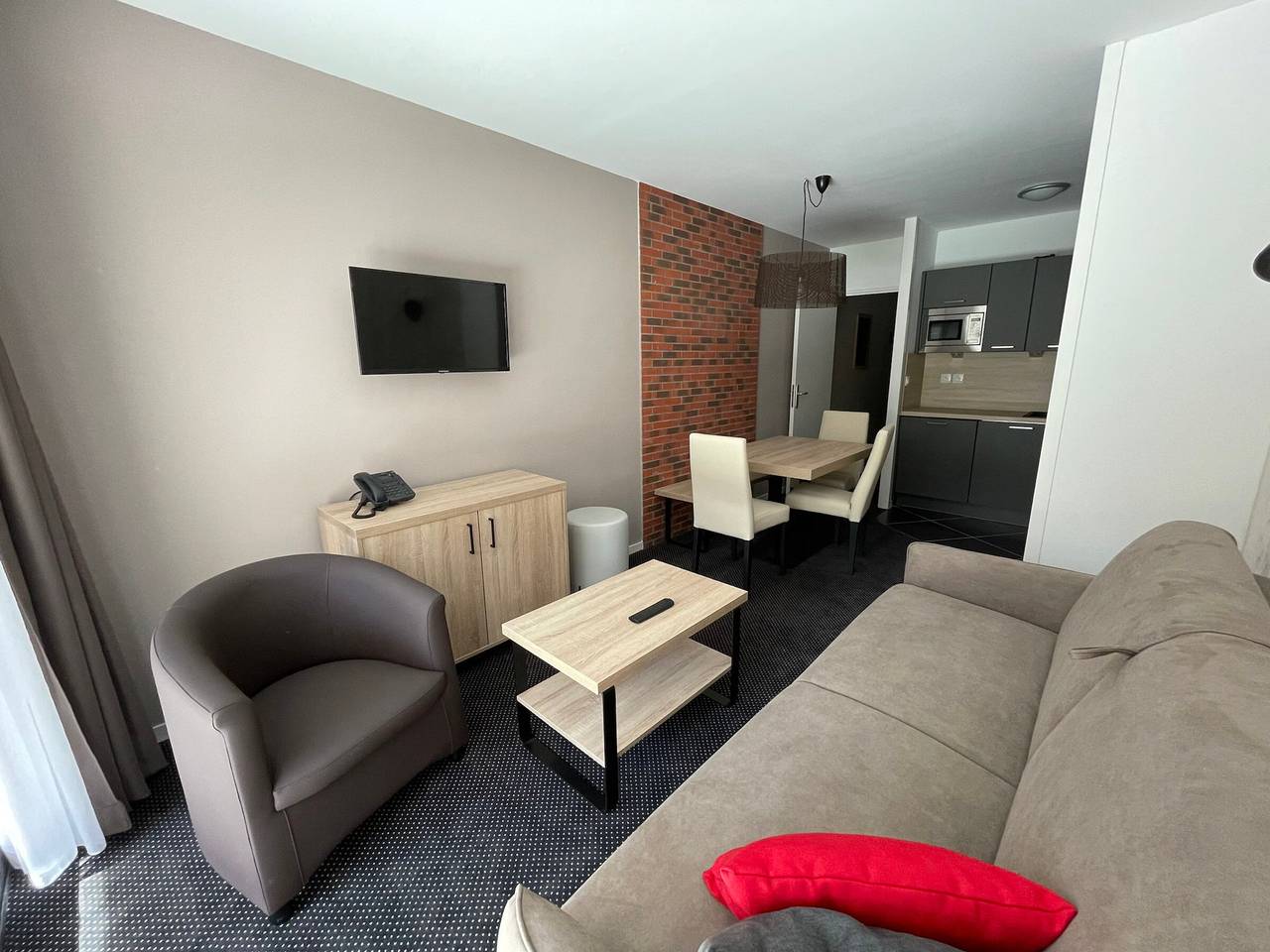 Studio entier, Studio à Gourette avec animaux acceptés pour 4 pers, terrasse et piscine in Gourette, Eaux-Bonnes
