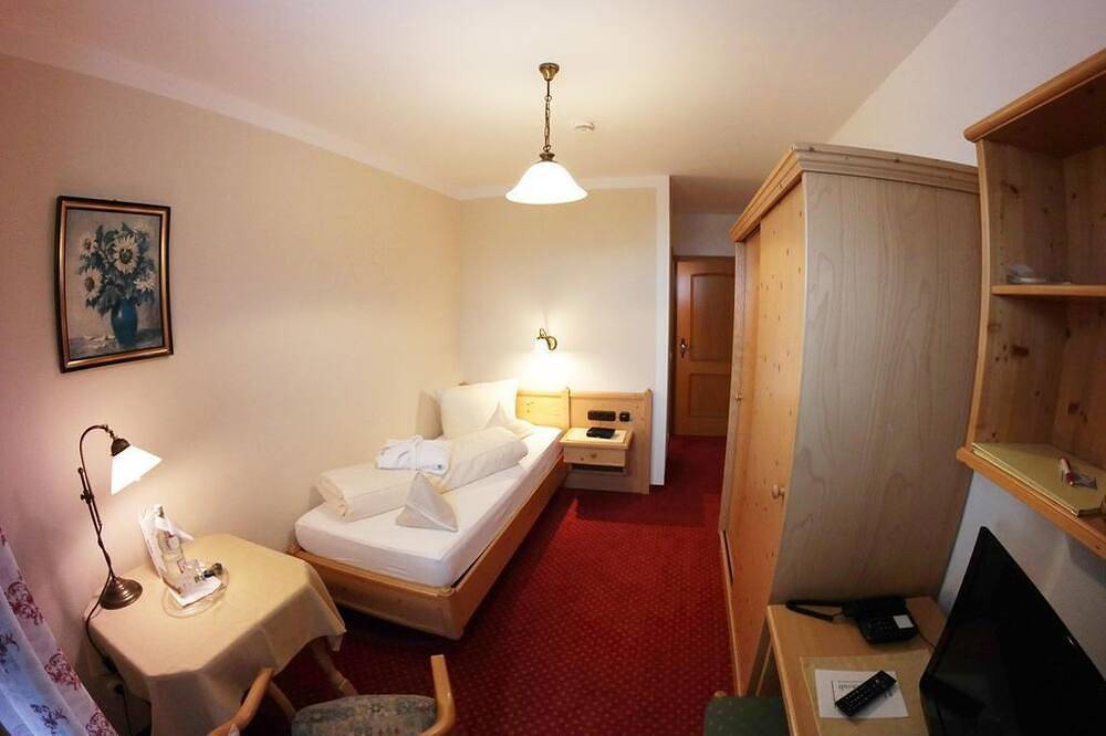 Doppelzimmer Kat. B (ab 7 Nächte) - Kur- & Vitalhotel Sonnen in Bad Kohlgrub, Bayerische Alpen