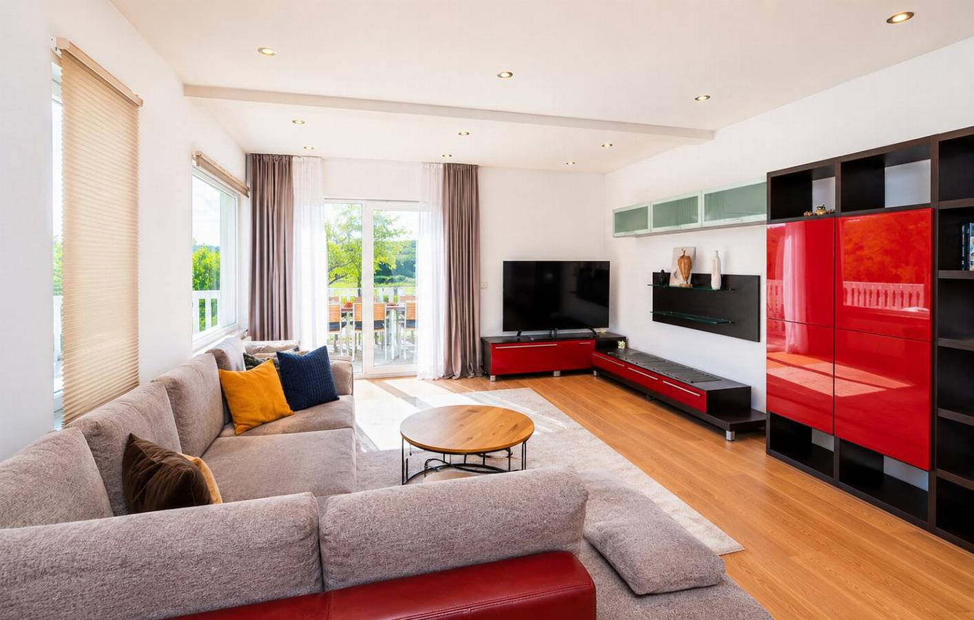 Villa für 8 Personen mit Whirlpool in Općina Sveti Filip i Jakov, Zadar