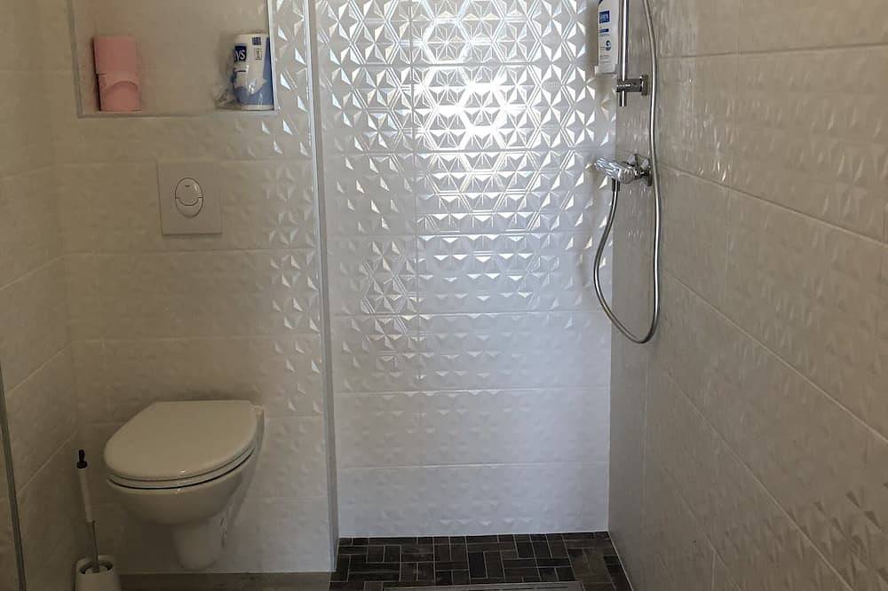Ganze Wohnung, Cap Esterel, T2 Sea View 4 sleeps Pmr 30M² adapted in Cap Esterel, Saint-Raphaël