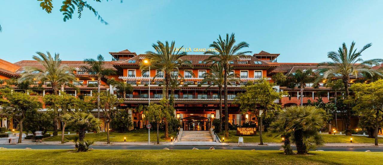 Puerto Antilla Grand Hotel in Urbasur, Lepe