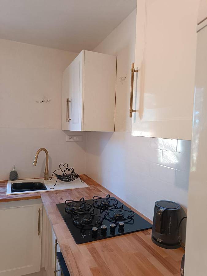 Two-Bedroom House in Manosque, Parc naturel régional du Luberon