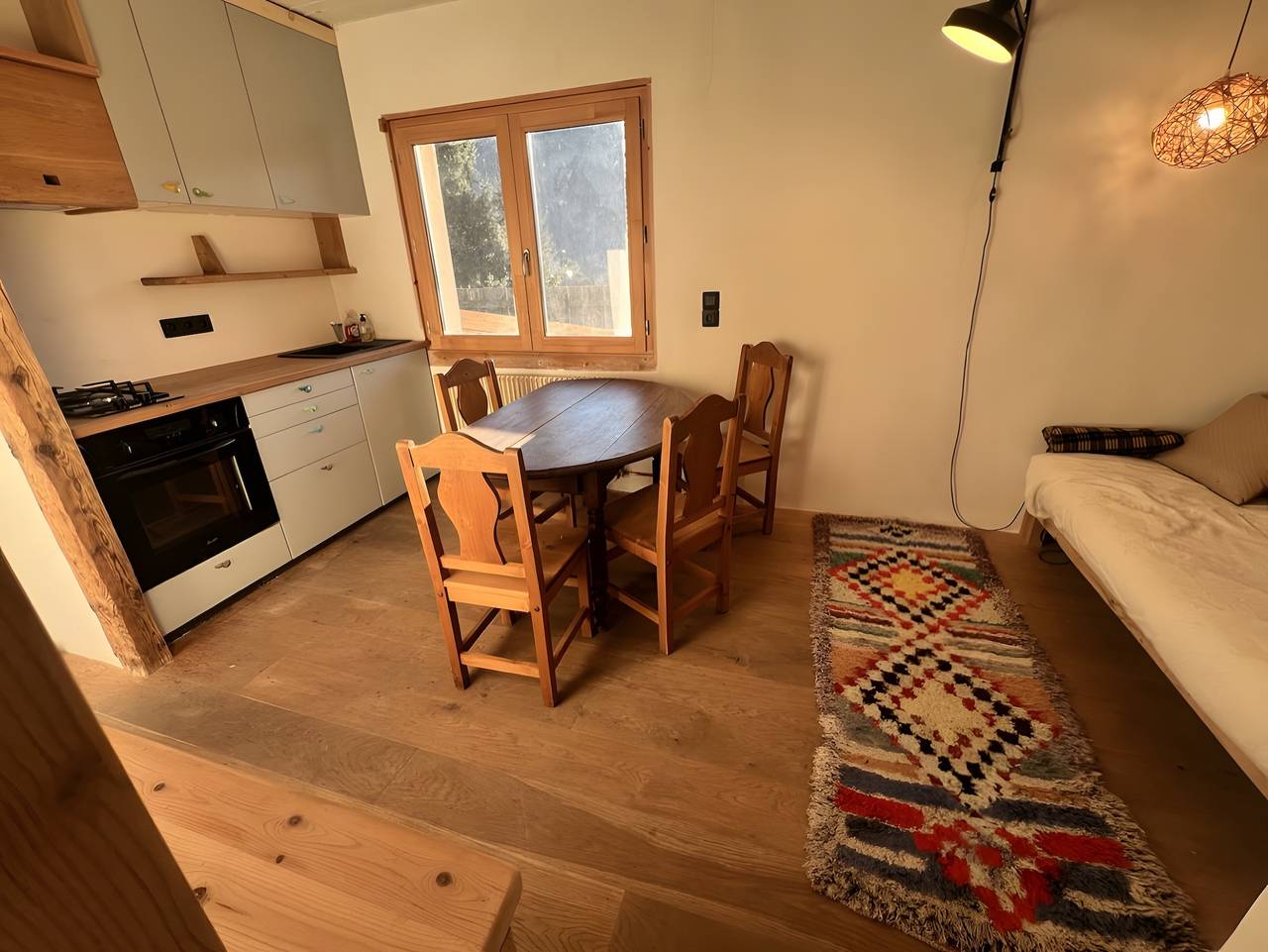 Ganze Wohnung, Ferienwohnung 'Au Soleil' mit Bergblick, privatem Garten und Wi-Fi in Séez, Albertville und Umgebung